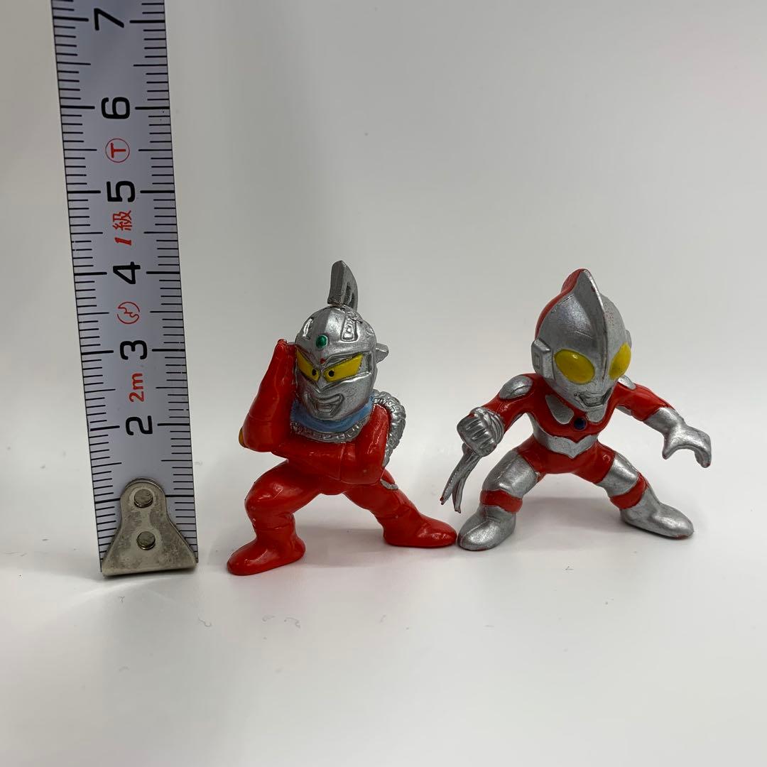 ウルトラマンと怪獣のフィギュア 合計8体