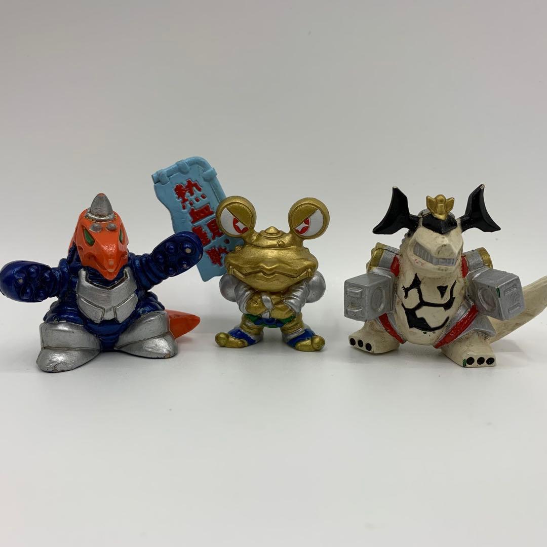 ウルトラマンと怪獣のフィギュア 合計8体