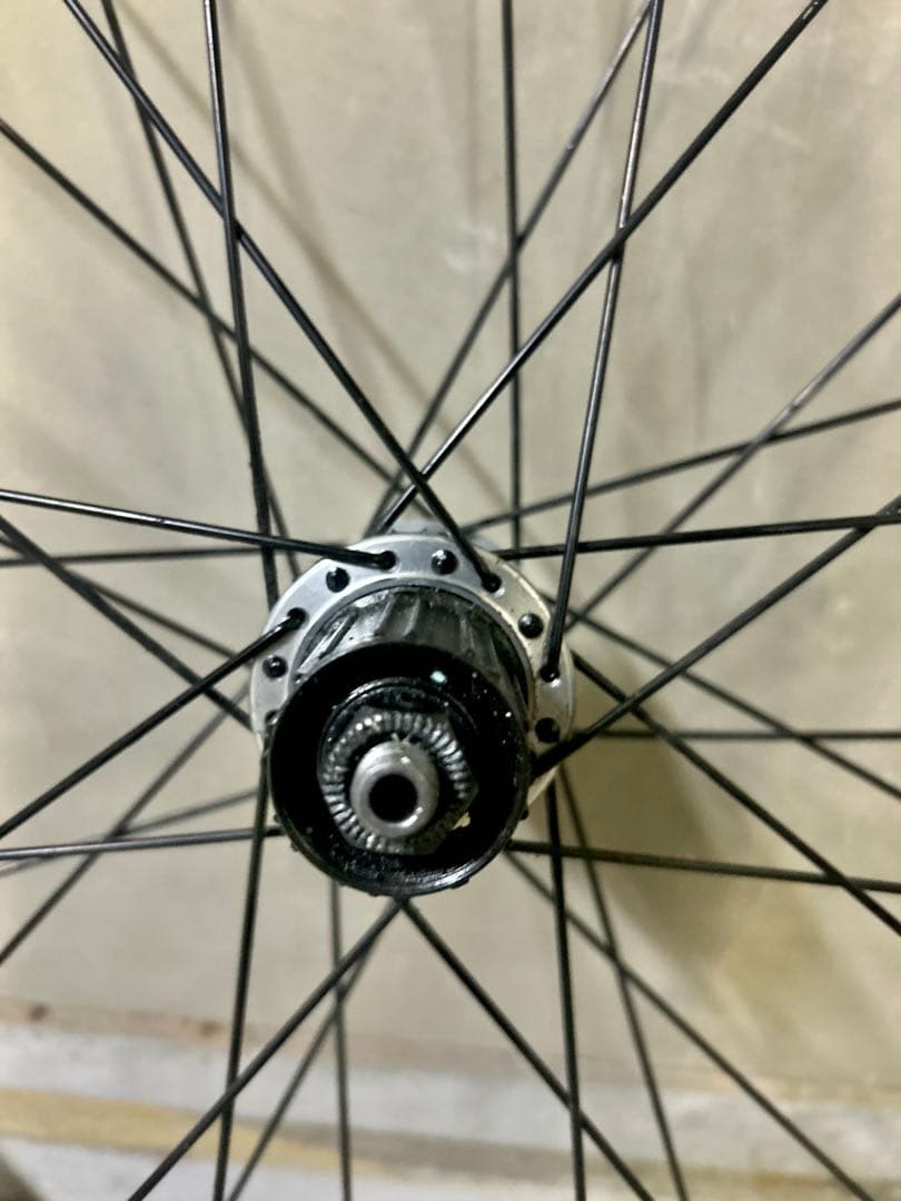 ◆ホワイトリムがカッコいい！◆シマノ製ホイール後輪のみ重量1.15kg