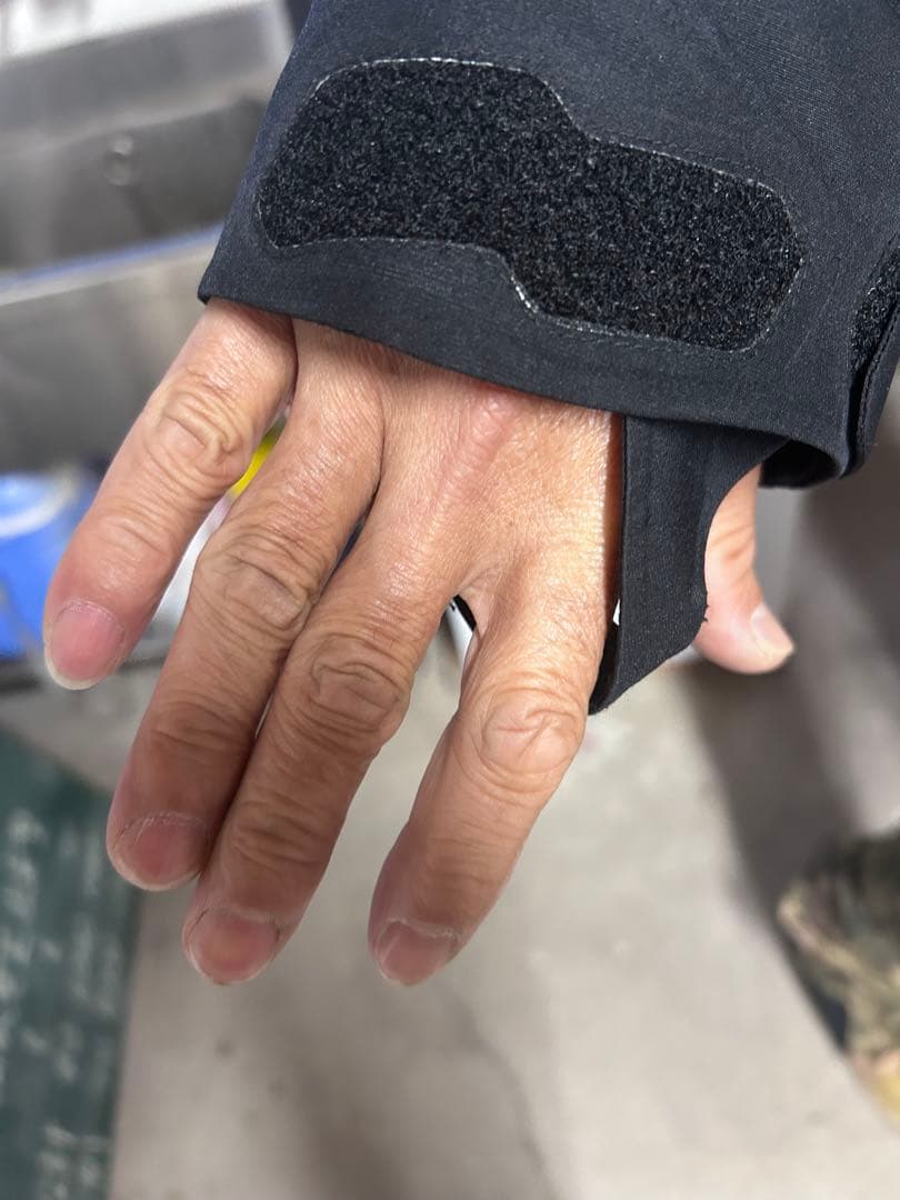 AK 457 RECCO ジャケット　黒　サイズS GORE-TEX