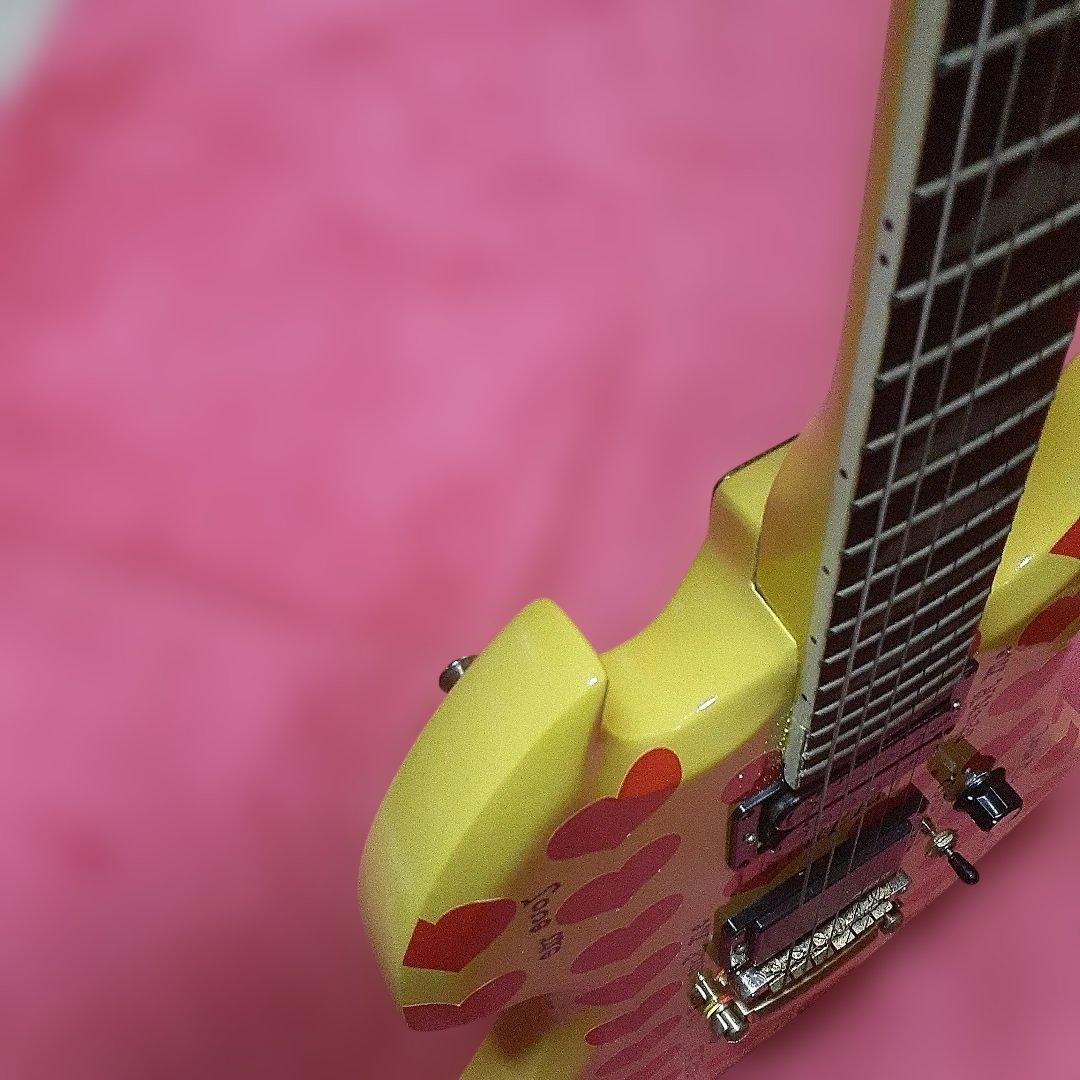 【良・美品】イエローハート風ペイント・hideモデル。モッキンバードエレキギター