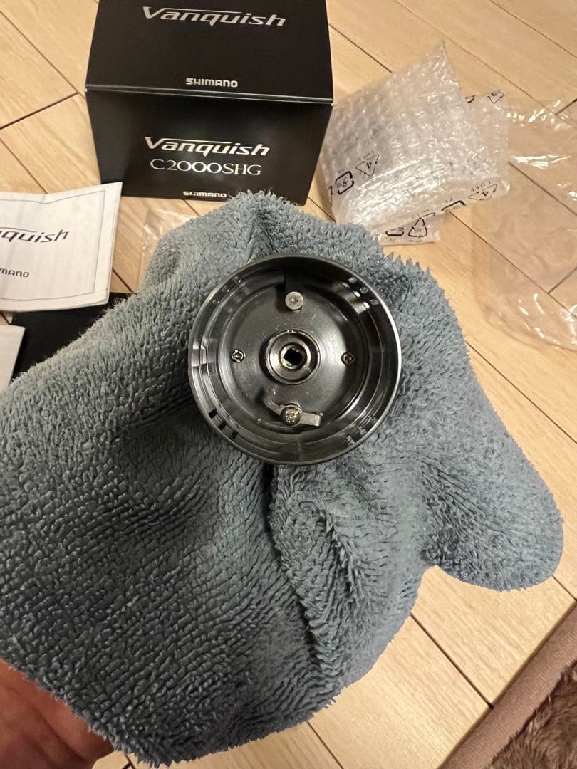 【極美品】19 Vanquish C2000SHG 一度短時間釣行