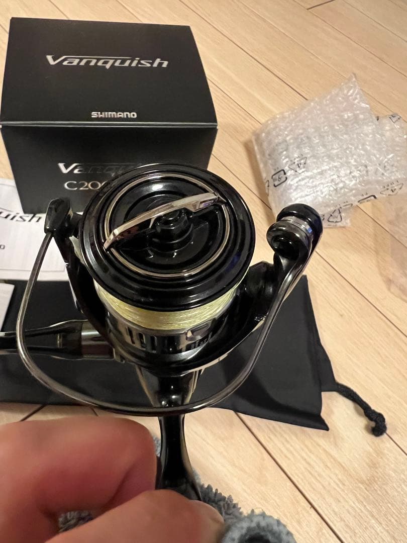 【極美品】19 Vanquish C2000SHG 一度短時間釣行