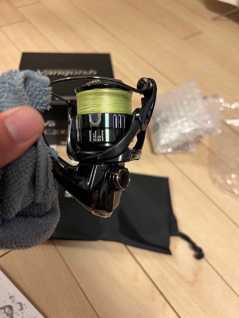 【極美品】19 Vanquish C2000SHG 一度短時間釣行