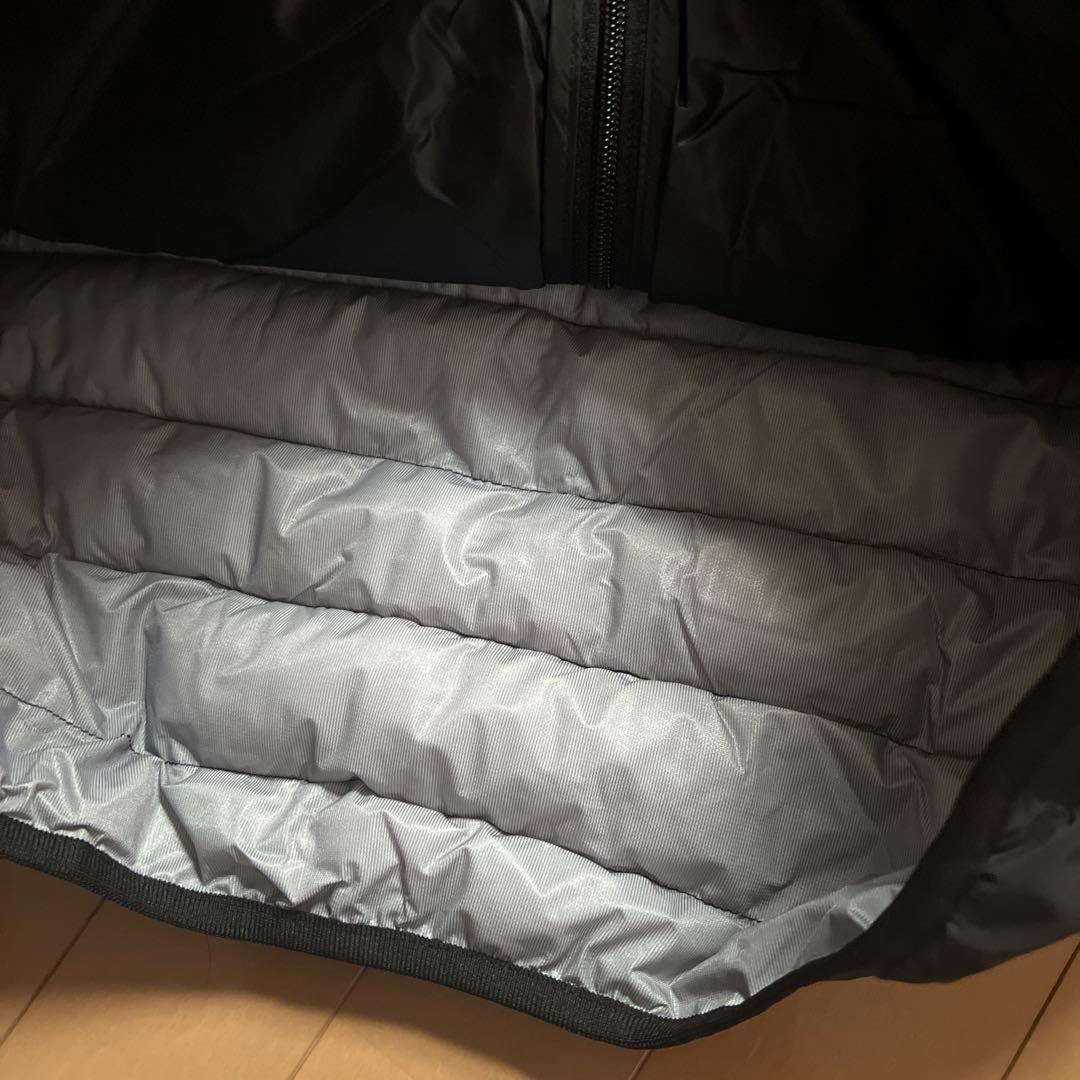新品未使用ATHLETA ブラック ベンチコート