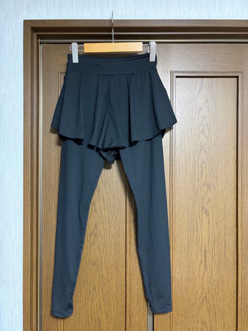 チャコットバランスショートパンツ付きレギンススパッ