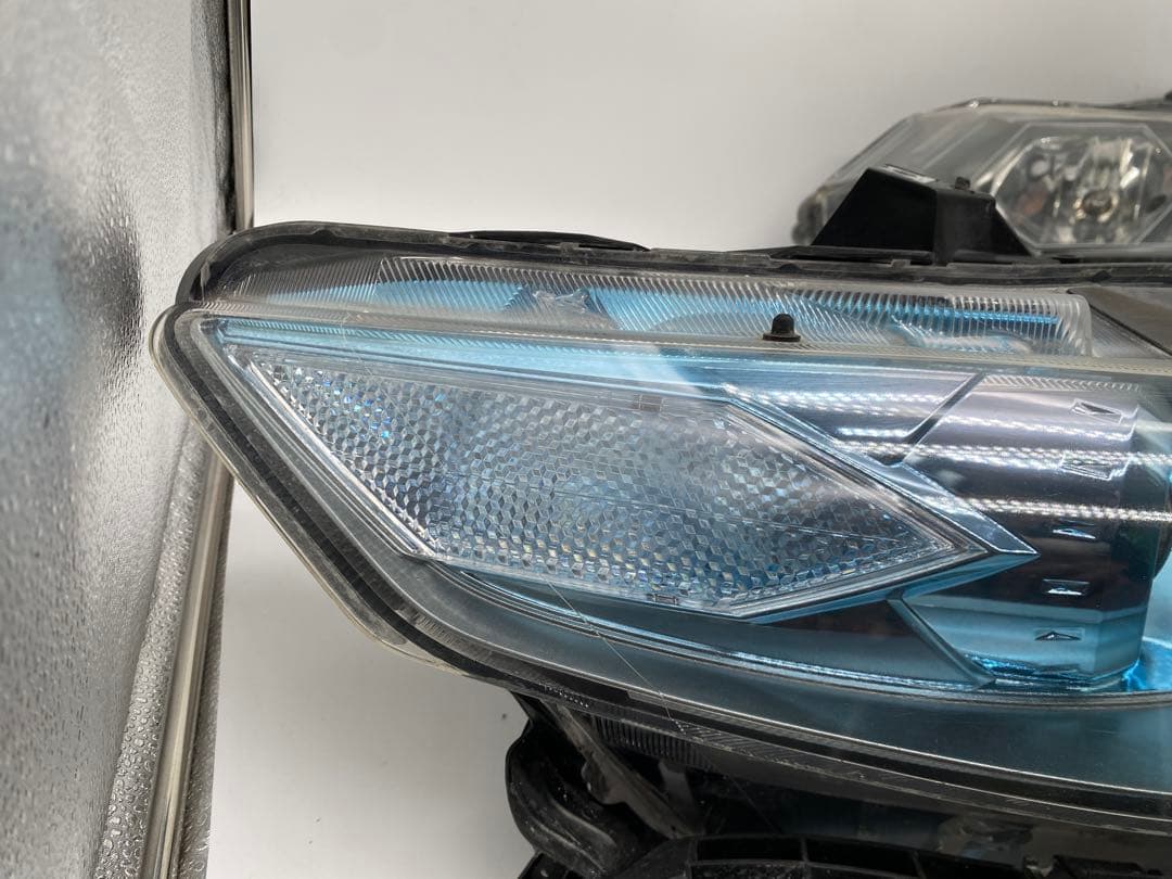 ホンダ インサイト ZE2 ZE3 純正 ヘッドライト 左右セット