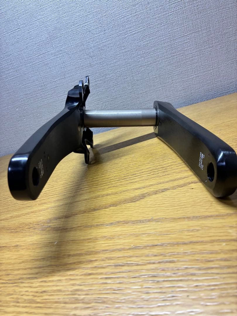 Shimano 105 クランクアーム　FC-R7100