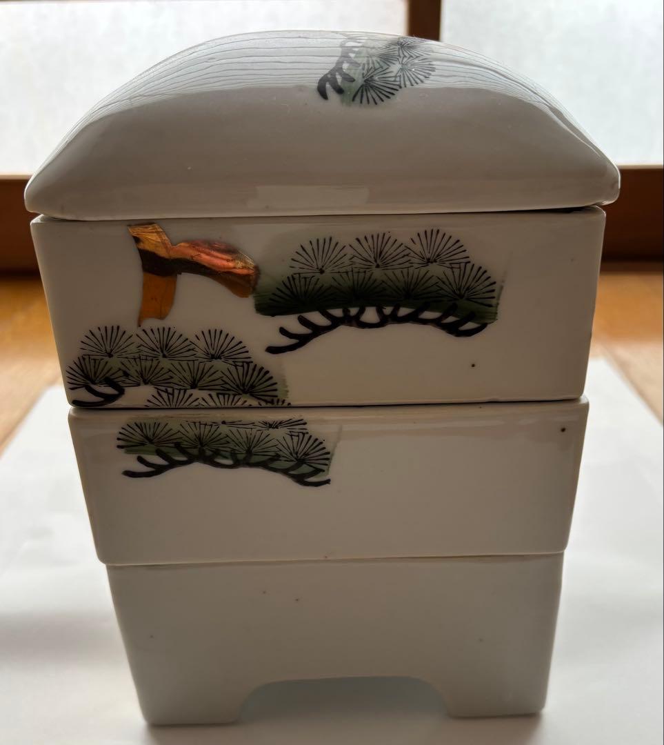 三段重ね陶器　松の木と日の出