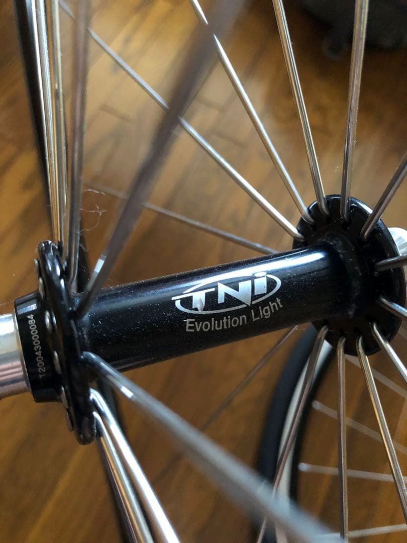TNI Evolution Light ホイールセット　リムブレーキ　28h