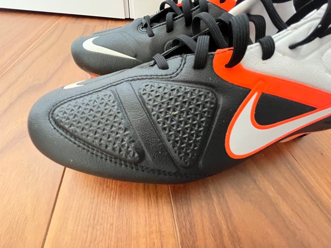 Nike CTR360 サッカースパイク 26.5cm