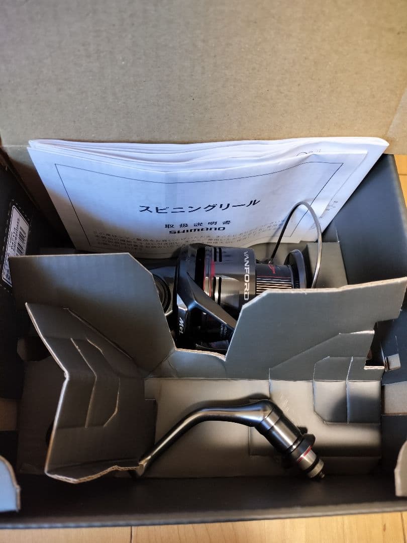 SHIMANO 24 VANFORD 4000XG スピニングリール