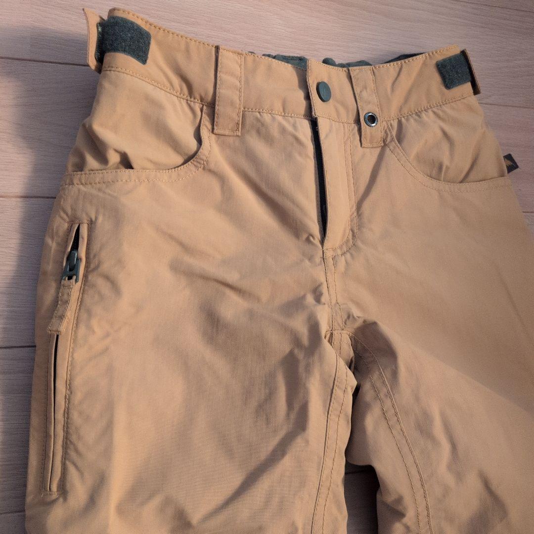 BURTON　カモフラ　スノボウェア　サイズ140