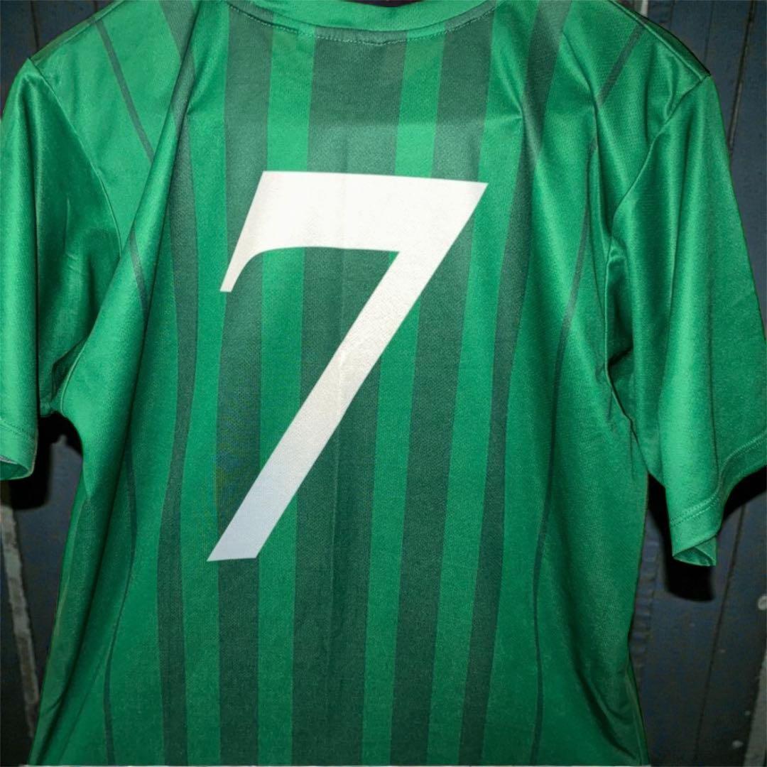 Avanso サッカーシャツ 緑 ストライプ 背番号7