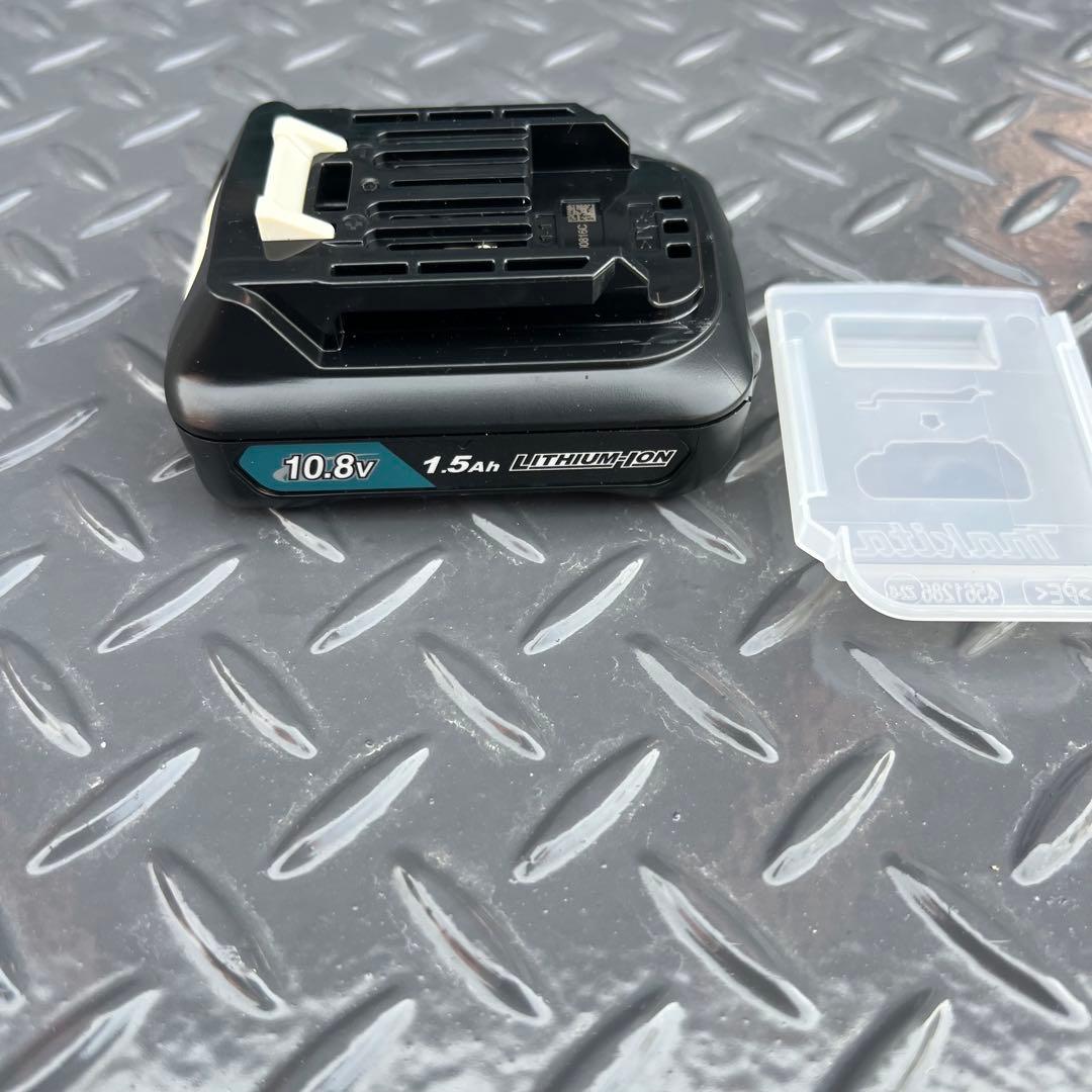 【極美品・ほぼ未使用】Makita マキタ MP100D 充電式空気入れ