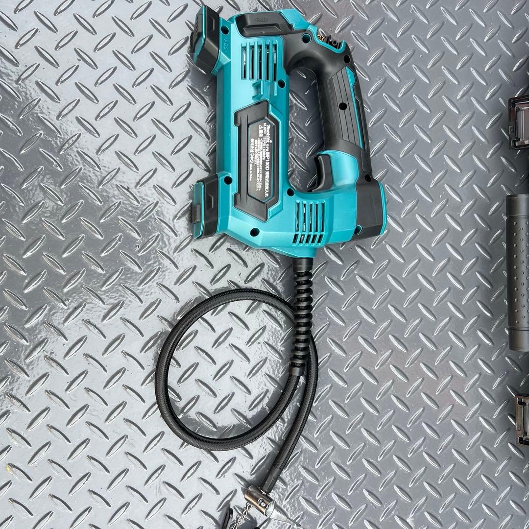 【極美品・ほぼ未使用】Makita マキタ MP100D 充電式空気入れ
