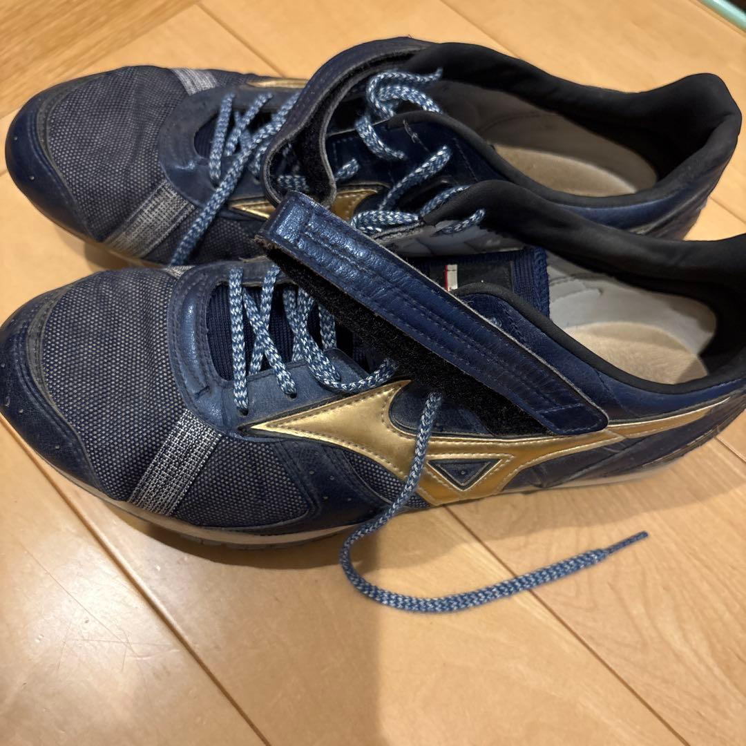 Mizuno フィールドジオAJ27.0スパイクシューズ ネイビー/ゴールド