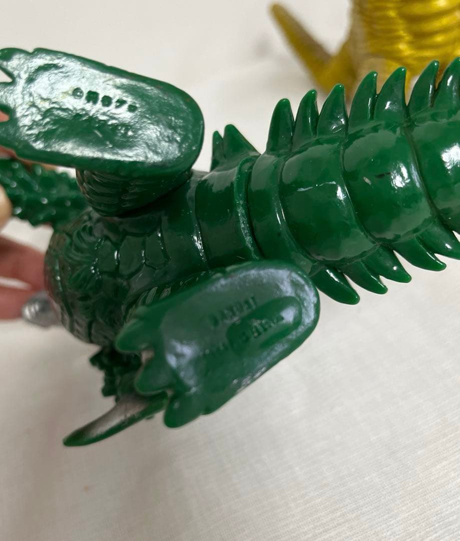 日本製　ウルトラマン怪獣フィギュア　ソフビ　円谷プロ　4体