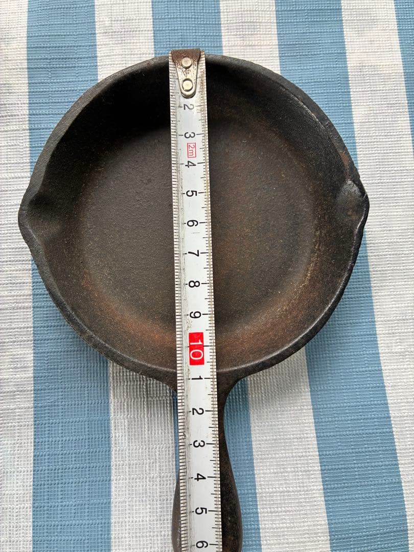 6.5インチ鋳鉄スキレット　made in USA