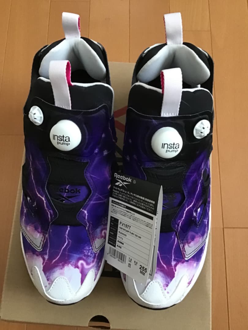AYANNA AIR ×INSTAPUMP FURY （ブラック）