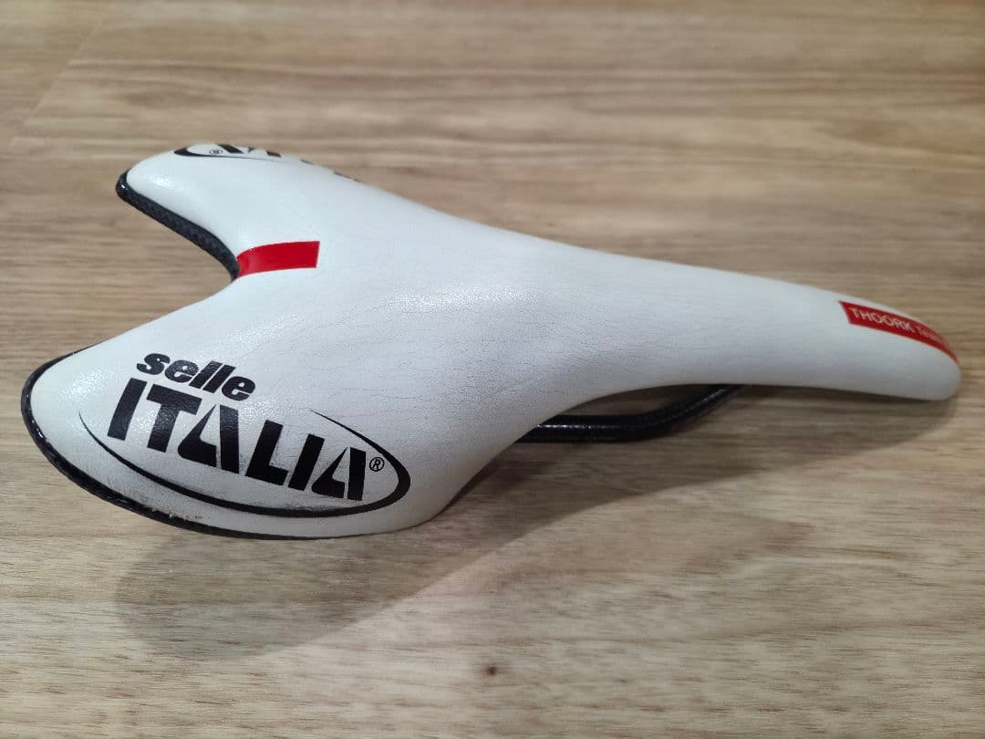 パーツ selle ITALIA THOORK Team Edition