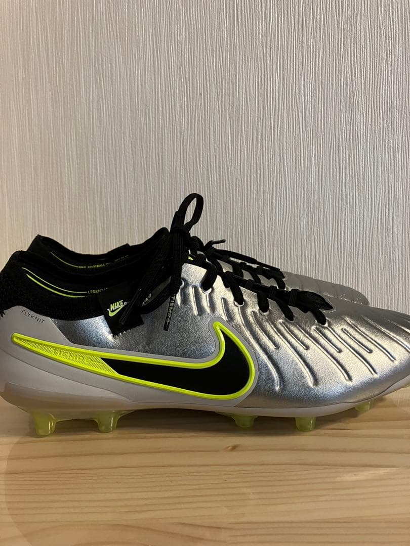 Nike Tiempo サッカーシューズとバッグセット