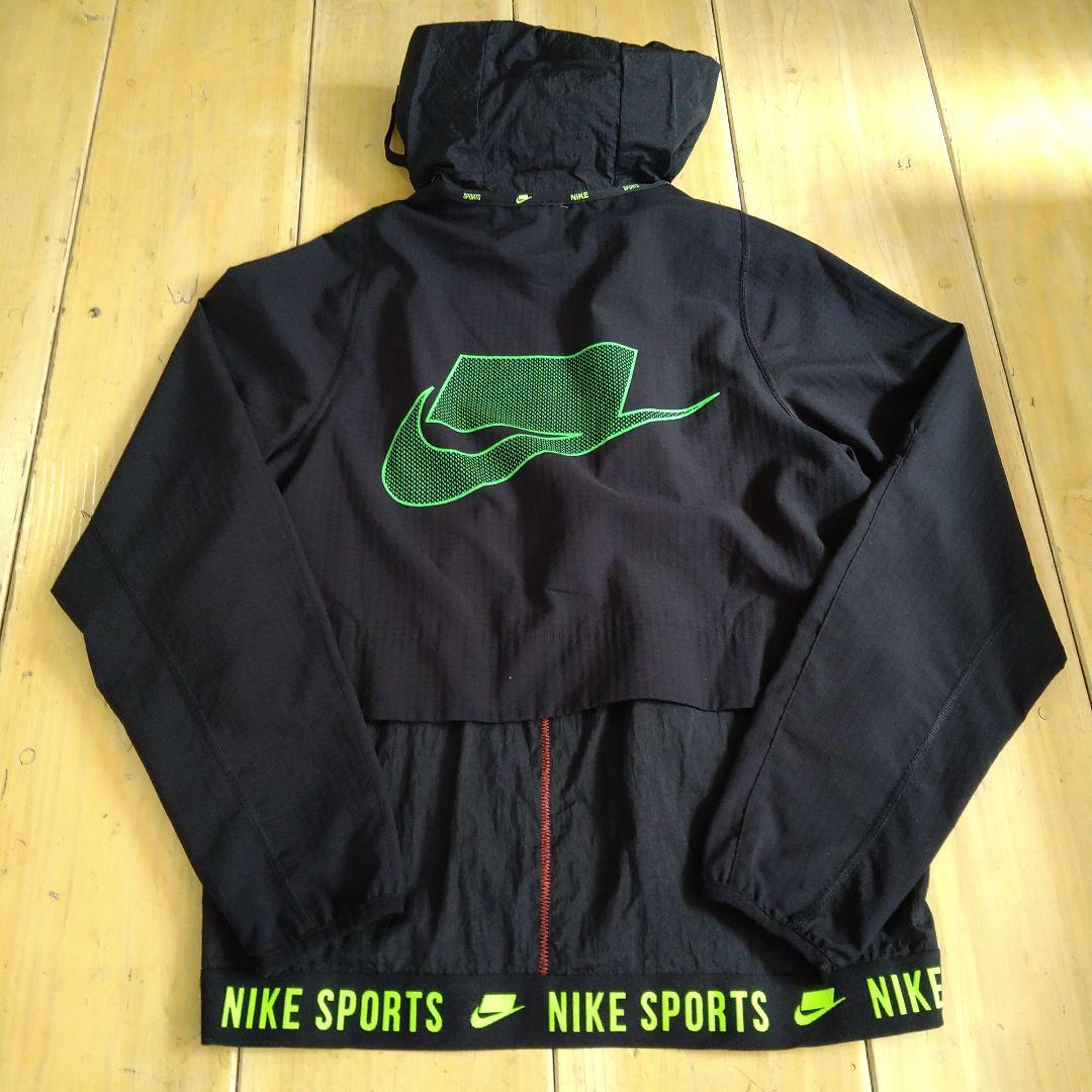 NIKE Mサイズ セットアップ ショートパンツ ナイロン ウインドブレーカー