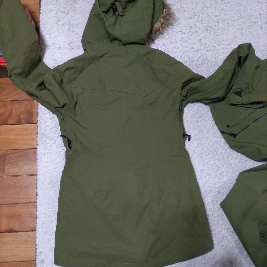 VOLCOM スノーボードジャケットとパンツセット