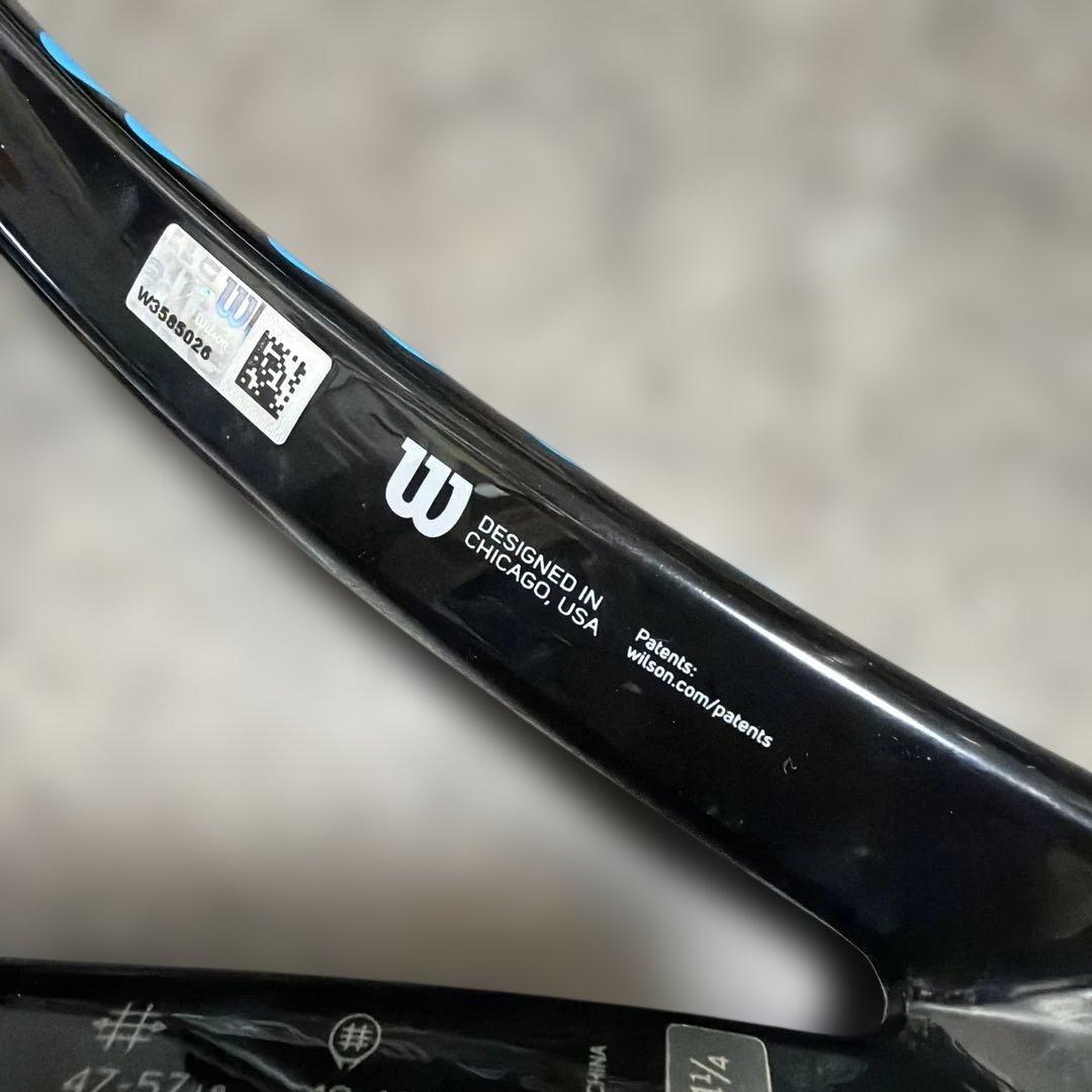 超美品　Wilson ULTRA100L V3.0 硬式テニスラケット280g