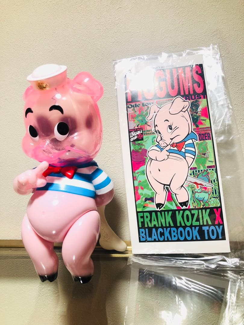 BlackBook Toy Frank Kozik Piggums ソフビ