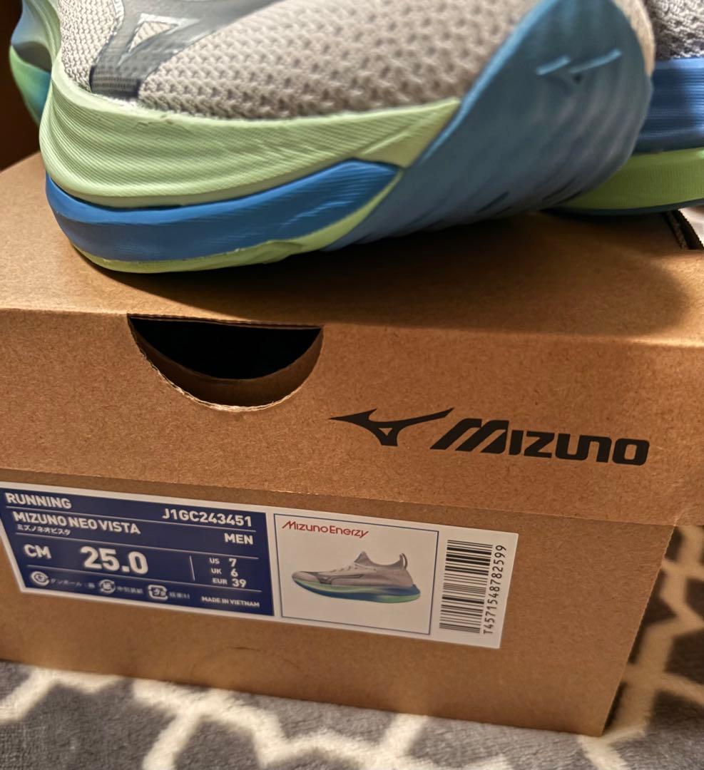 【新品未使用】ミズノ MIZUNOランニング シューズ ネオビスタ25.0