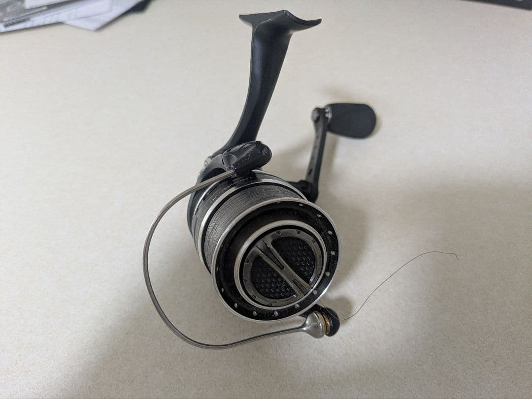 アブガルシア Revo MGX 2500S スピニングリール 廃盤 希少