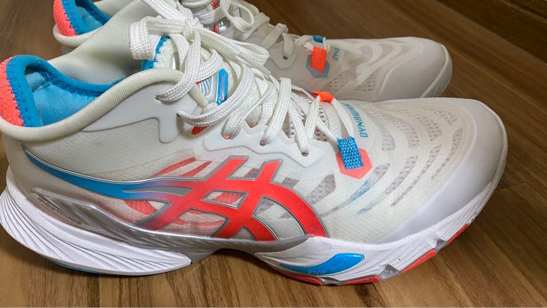 ASICS DYNAWRAP バレーボールシューズ ホワイト/ピンク/ブルー