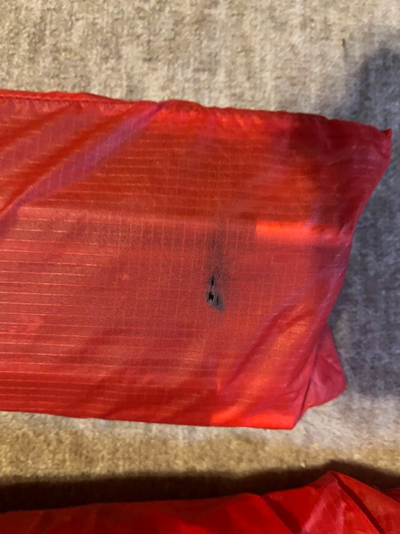 HILLEBERG ヒルバーグ サイボ 3人用　レッド