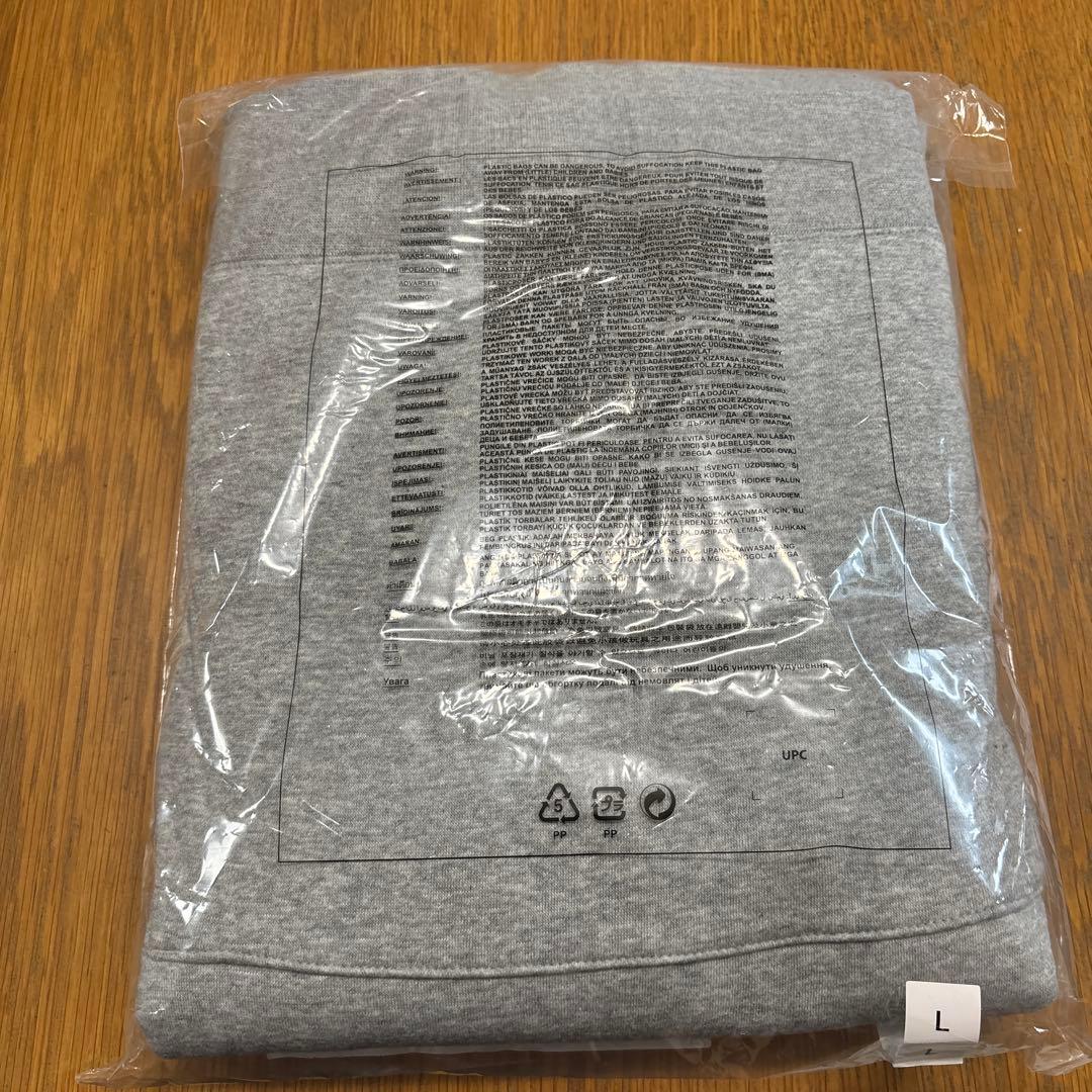 GIANTS NIKEパーカー　Lサイズ