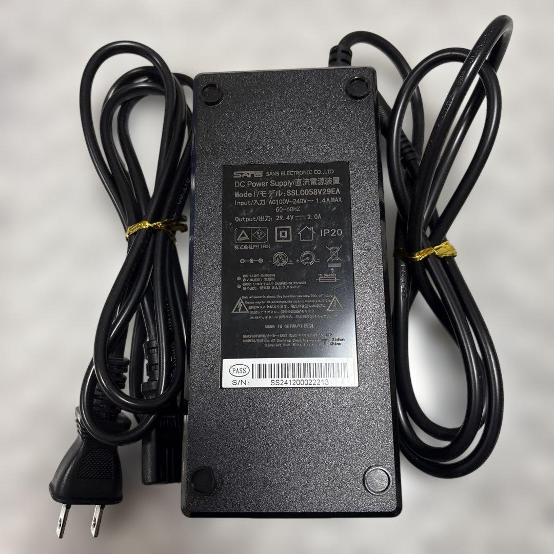 PELTECH 充電器
