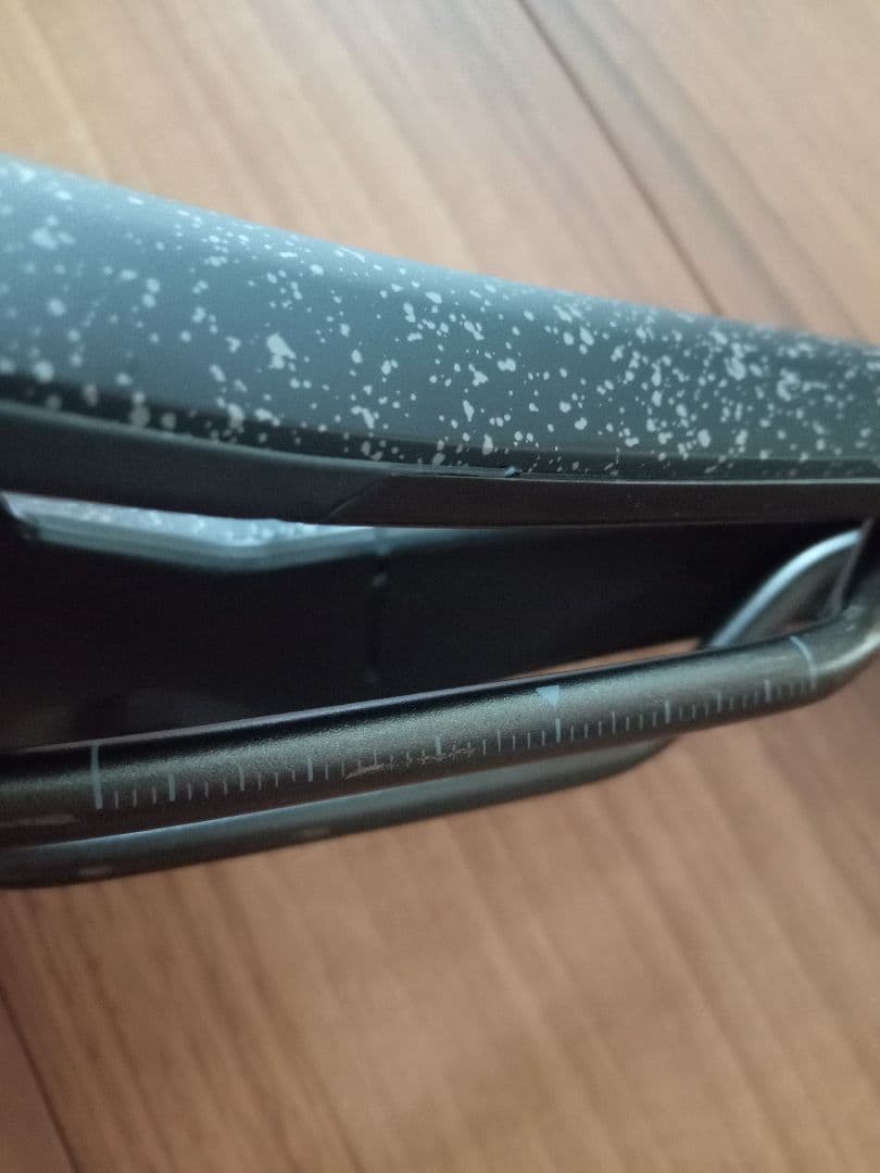 FIZIK(フィジーク) TEMPO ARGO R3 サドル