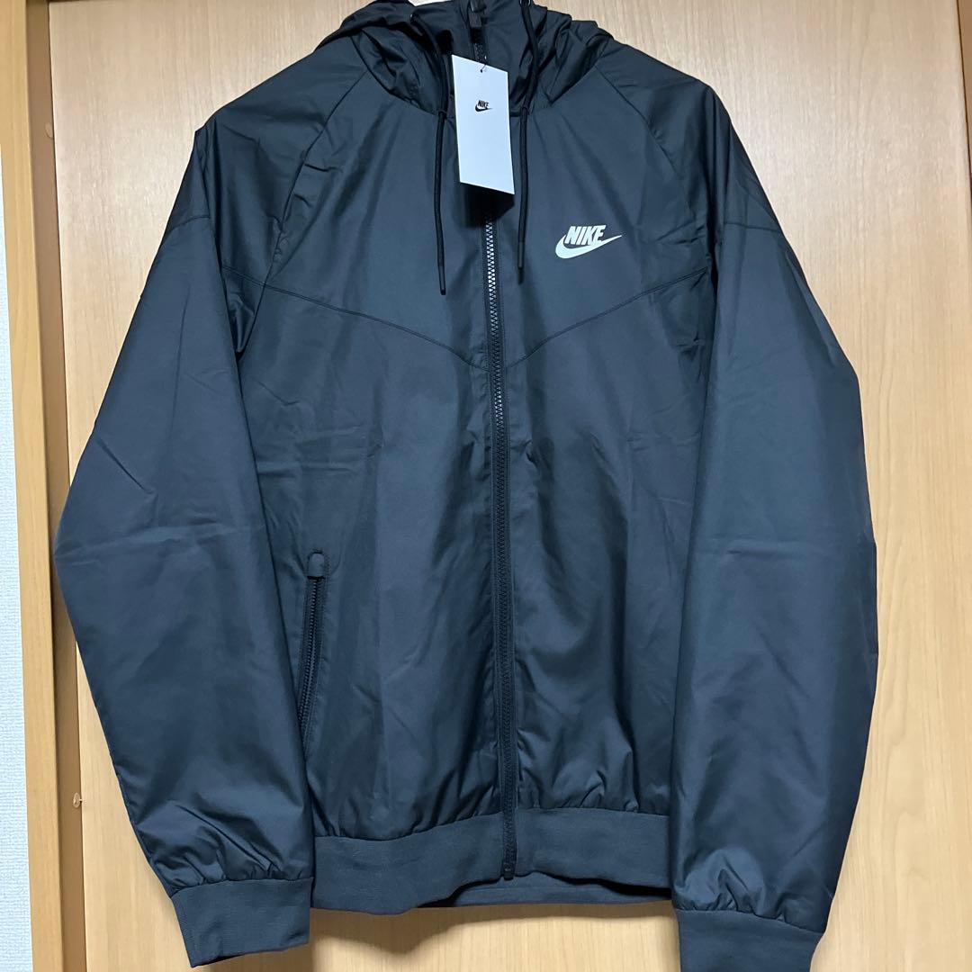 NIKE ナイキ　ウインドランナー　BLACK スポーツウェア　XLサイズ