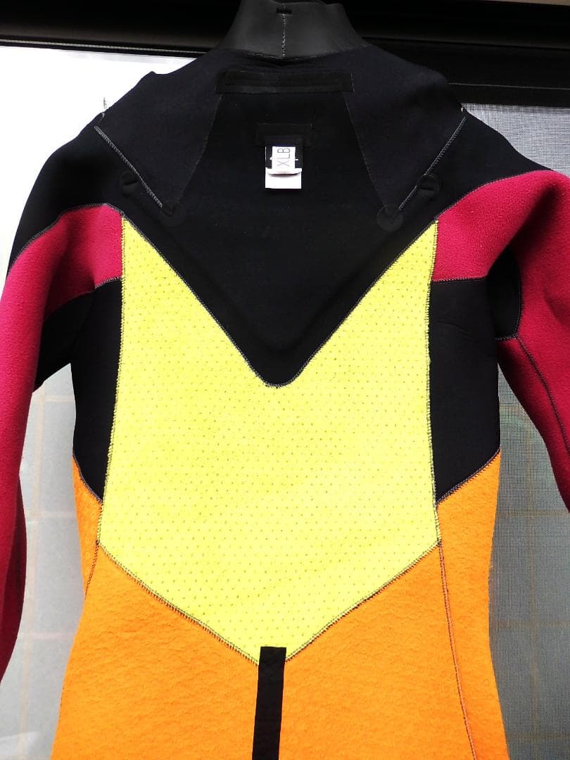 XXL！◆VOLCOM ウェットスーツ&オニールXLBサイズ◆