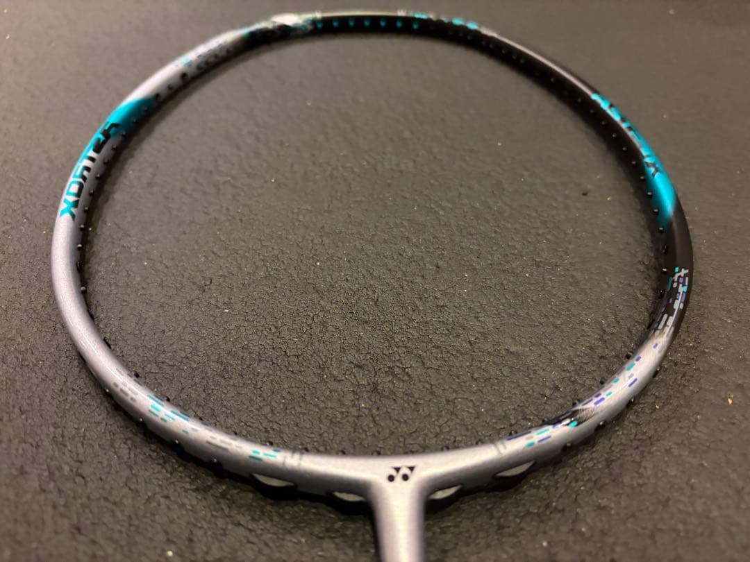 【新品/正規品】YONEX アストロクス88Sプロ 4U5 バドミントンラケット