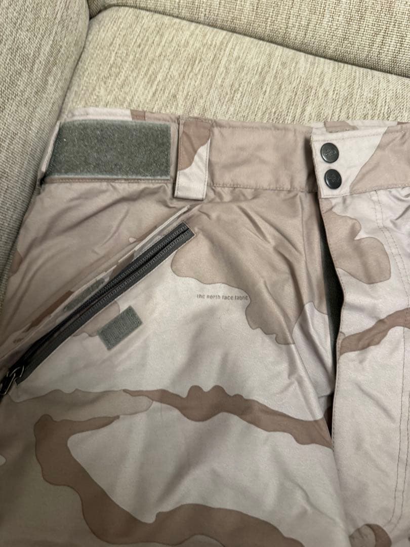 THE NORTH FACE カモフラージュ スノーボードパンツ