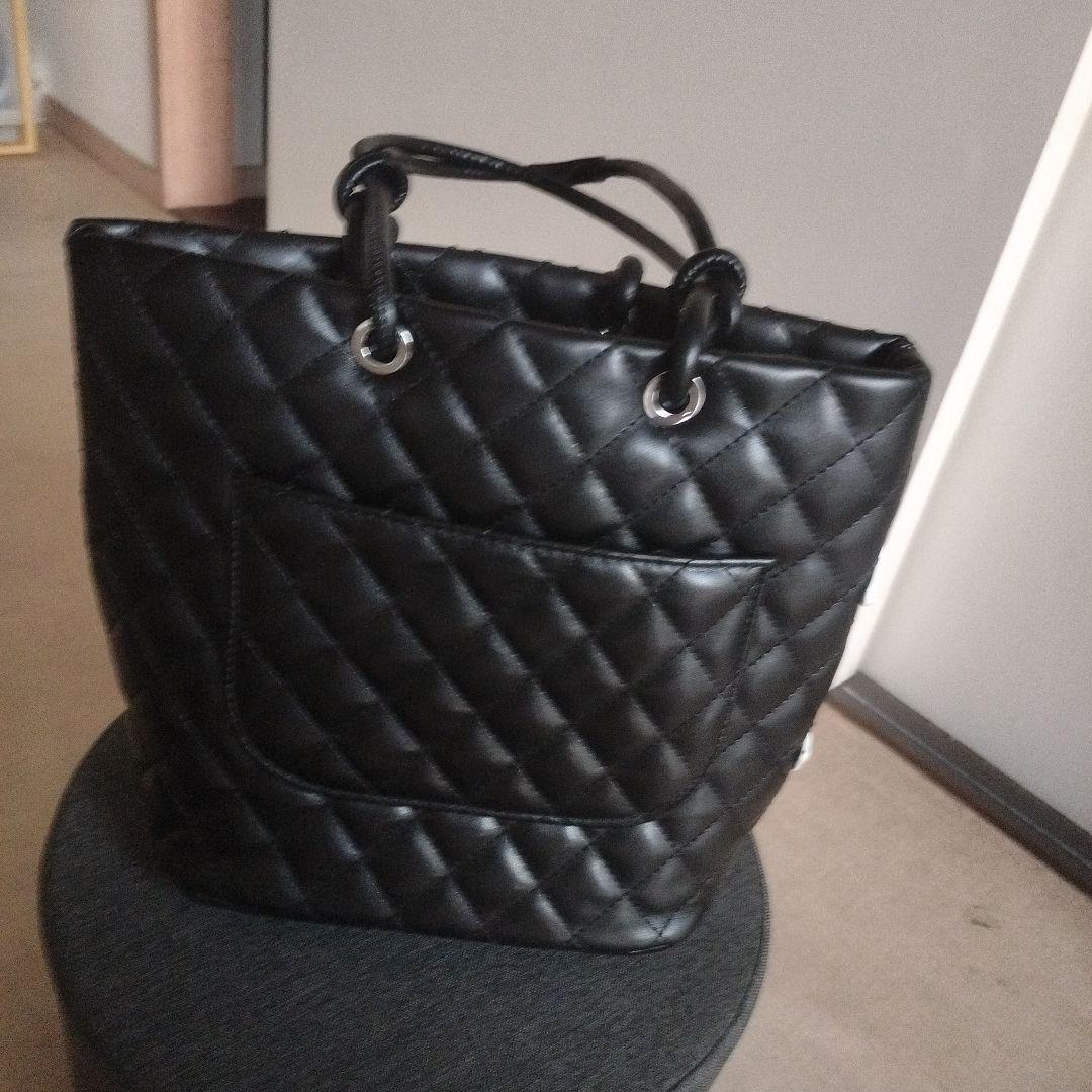 CHANEL ブラック キルティング トートバッグ