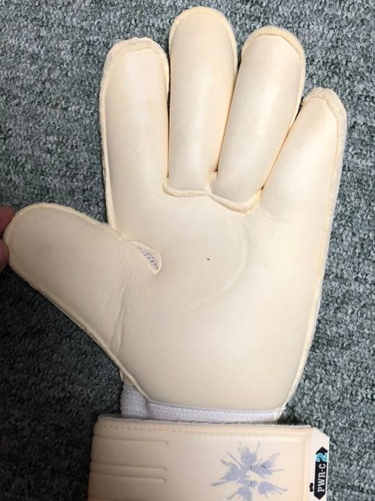 キーパーグローブ PUMA プーマ　パワーキャット　2.10 GC サイズ7