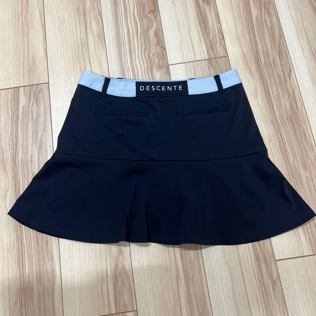DESCENTE レディーススカート　デサントゴルフスカート美品