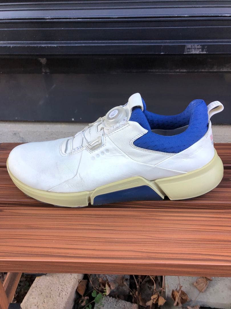 美品 ECCO BIOM H4 ゴルフシューズ 42 26.0cmスパイクレス