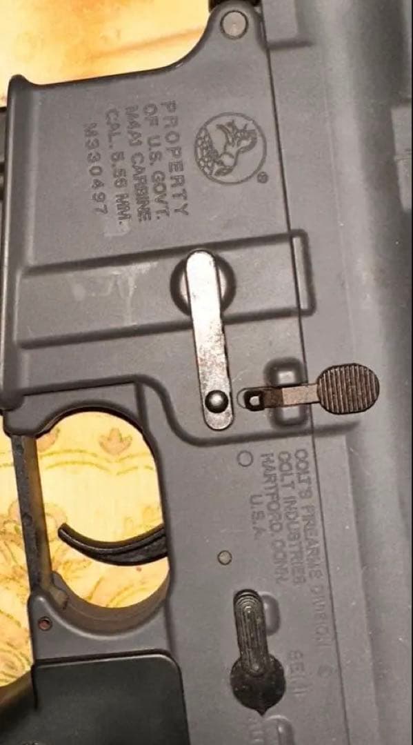 東京マルイ M4A1 CARBINE 電動ガン スタンダード Colt刻印
