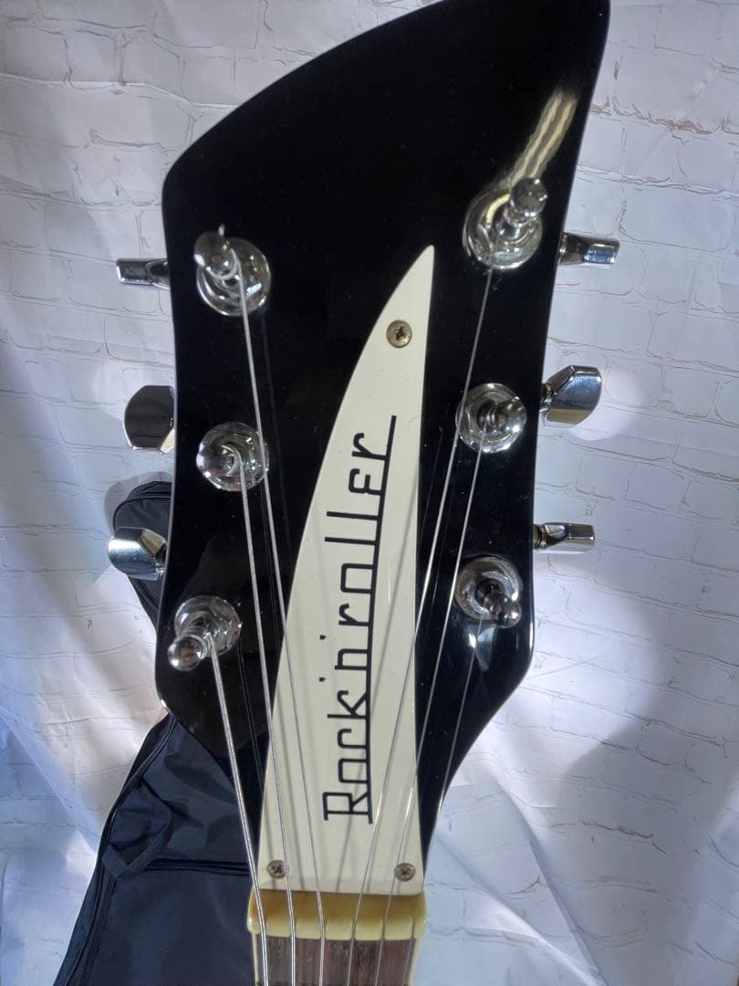 Rock’n’roller AriaProII Rickenbacker 620