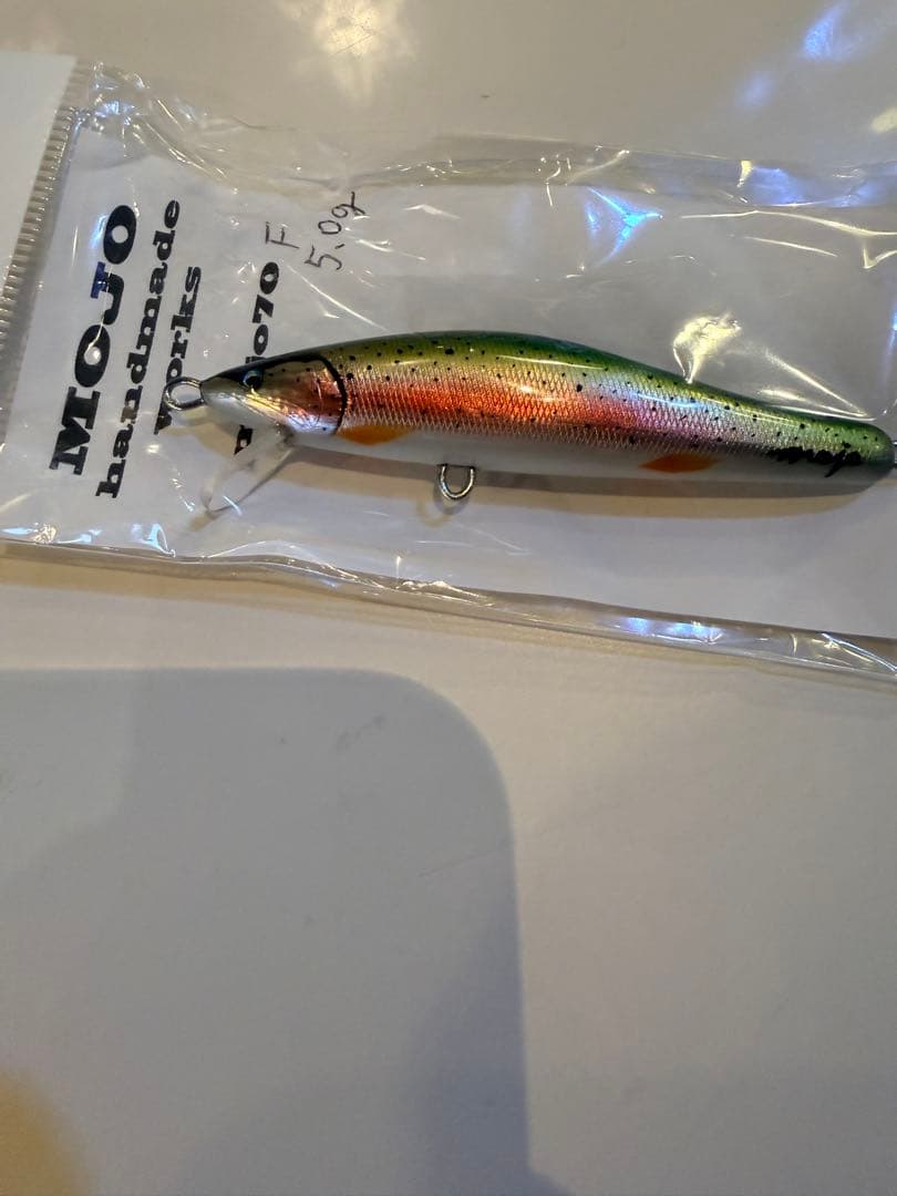 MOJO handmade works バルサミノー新品虹鱒カラーF 5.0g