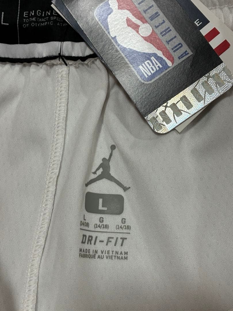 【新品・希少】NBA公式 JORDAN JPN限定ショーツ L 白 日本限定