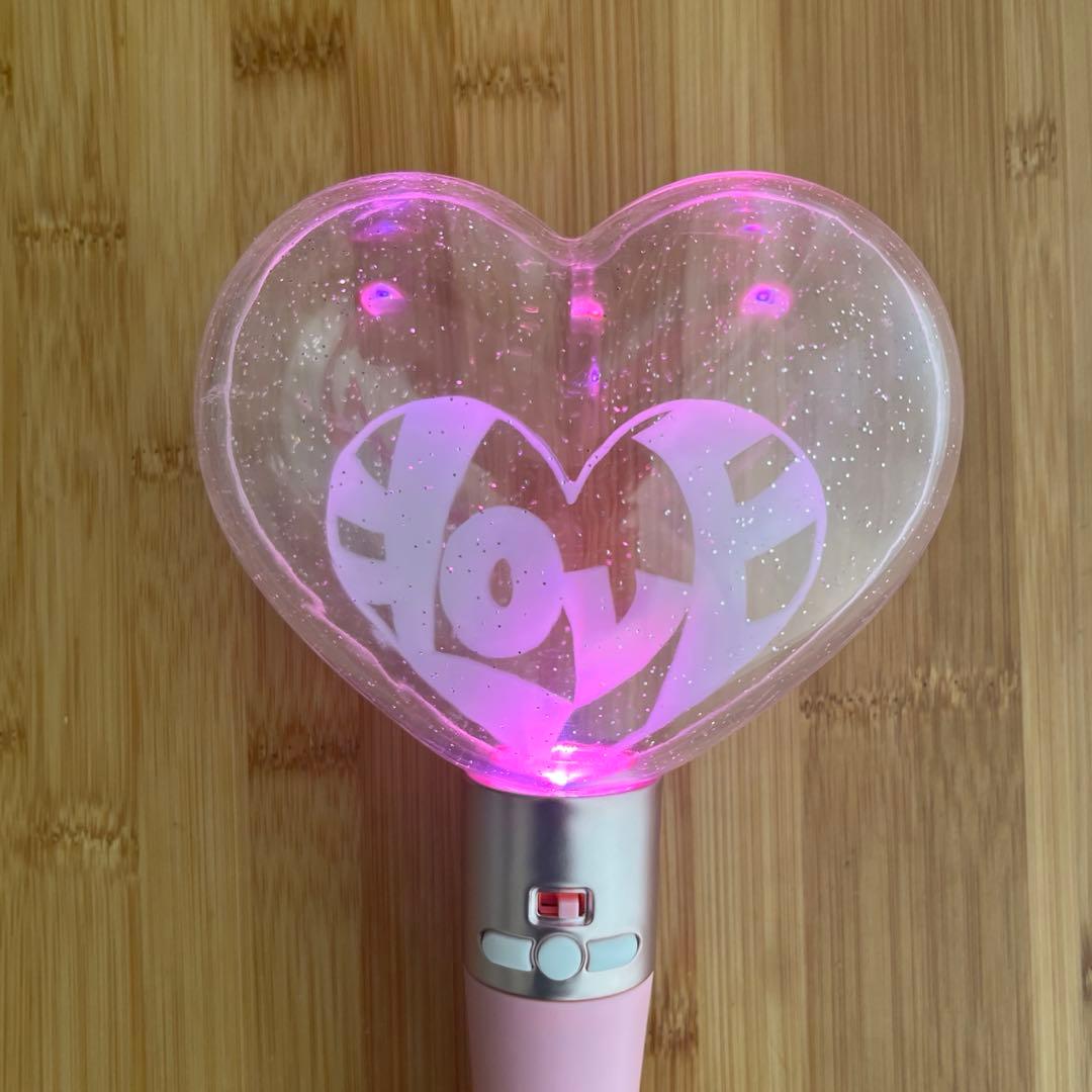 イコールラブ 8周年　＝LOVE ハート型ペンライト